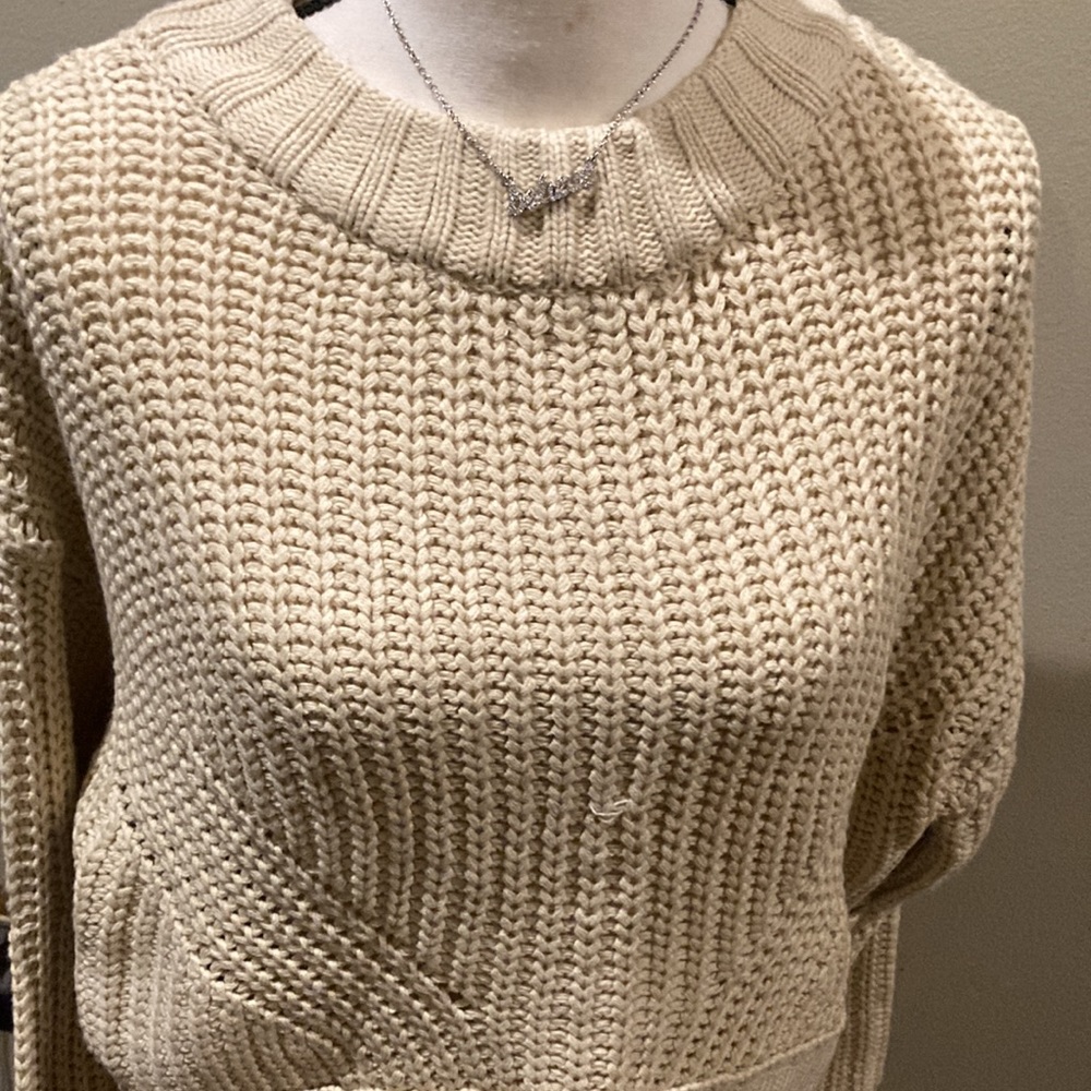 brand new Moon and Madison Cropped Neck Sweater
